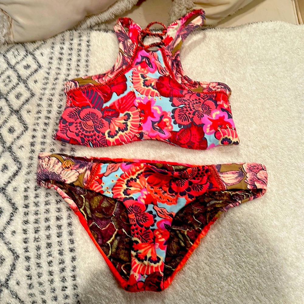 Maaji bikini, lace up top and bottoms size L turquoise, red, pink and coral.